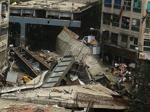 kolkata-bridge-colapse