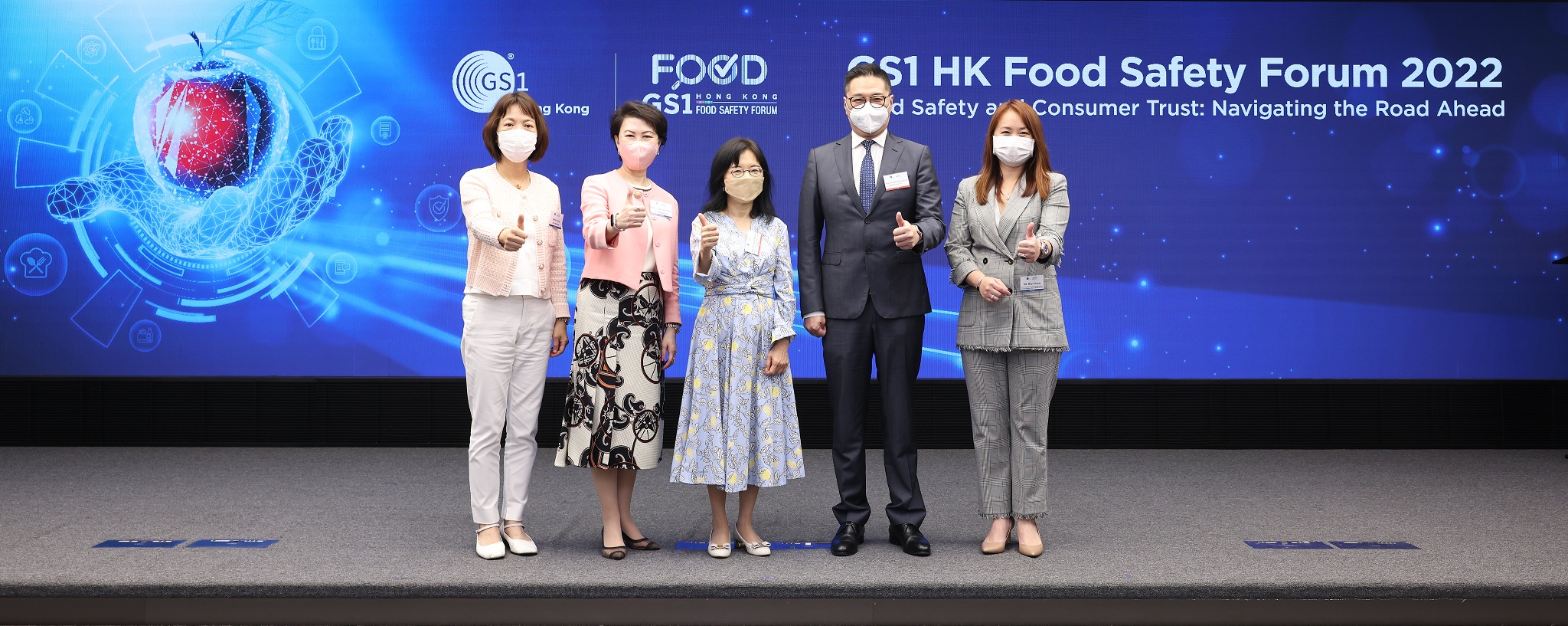 (From left to right) Ms Betty Leung, ex-Advisor of Dah Cheong Hong Holdings; Ms Anna Lin, Chief Executive of GS1 HK; Ms. Teresa Cheung, Senior Principal Executive Officer (Food) of Environment and Ecology Bureau; Hon. Peter Shiu, Legislative Councilor of the HKSAR Government; and Ms. May Chung, Chairperson of GS1 HKs Food and Beverage Industry Advisory Board, and General Manager of Nestl Hong Kong at the GS1 HKs Food Safety Forum 2022 today.