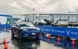 VinAI launches groundbreaking driving technology at CES 2023