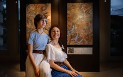 Singapore Botanic Gardens inspires “Nature of Art” exhibition by Inessa & Alice Kalabekova, to be hosted at The Fullerton Hotel.