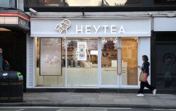 HEYTEA’s London SOHO Store Officially Opens; Attracting Large Turnouts