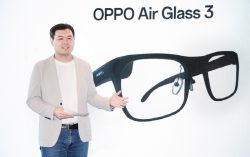 OPPO unveils new OPPO Air Glass 3 at MWC 2024, showcasing innovative initiates in the era of AI