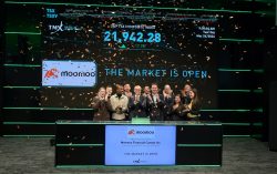 Global Trading Platform Moomoo CA Rings the Opening Bell at Toronto Stock Exchange