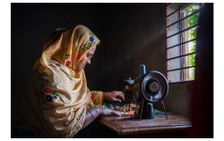 Wearing Glasses Boosts Income by a Third in Low-Income Communities, Finds Landmark New Study