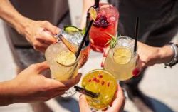 Raise a Glass: The Ultimate Guide to Cocktails with Friends