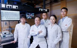 PolyU scientists harness quantum microprocessor chips for revolutionary molecular spectroscopy simulation