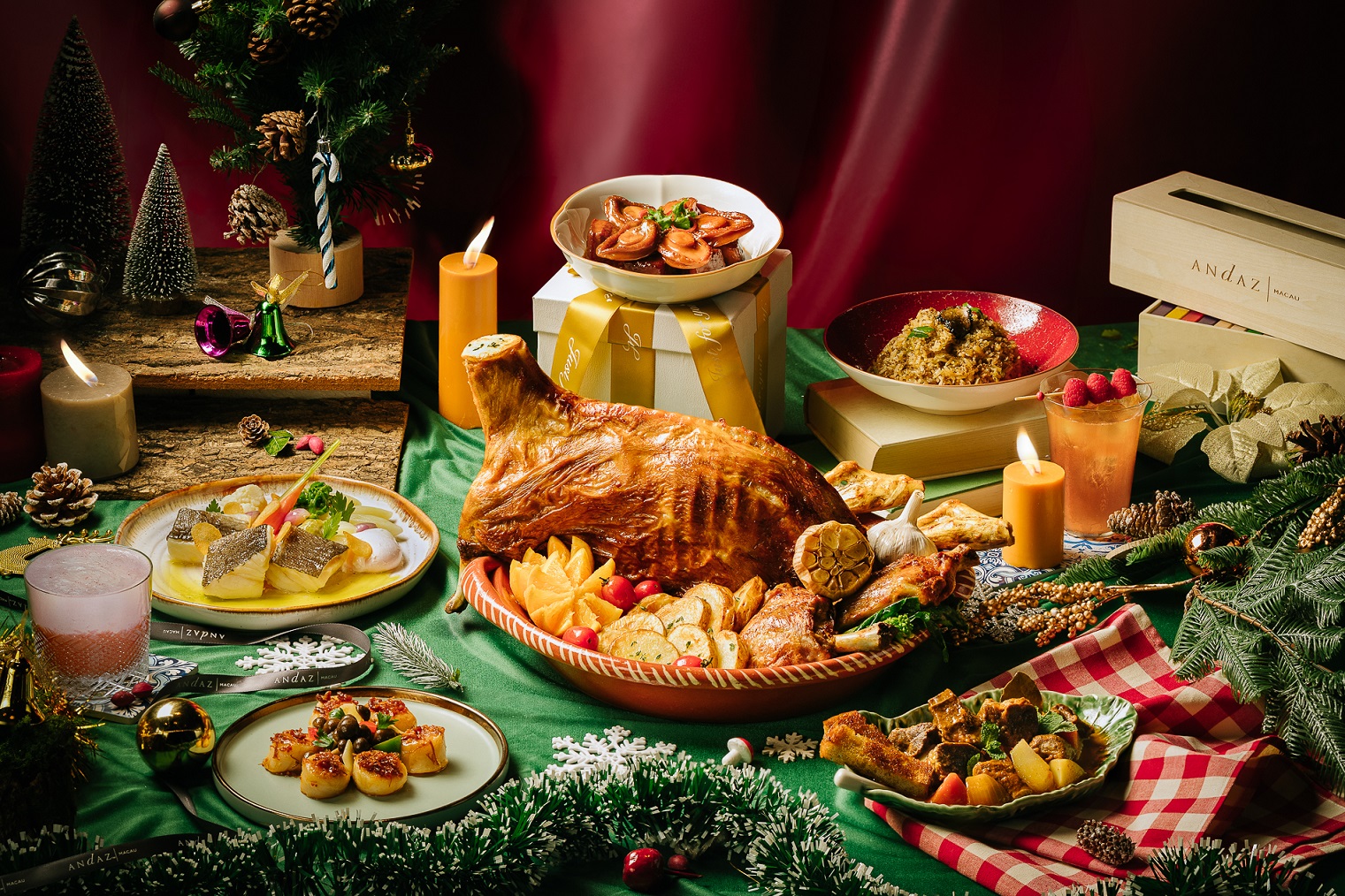 This festive season, several restaurants will present creative holiday menus and exclusive offers.