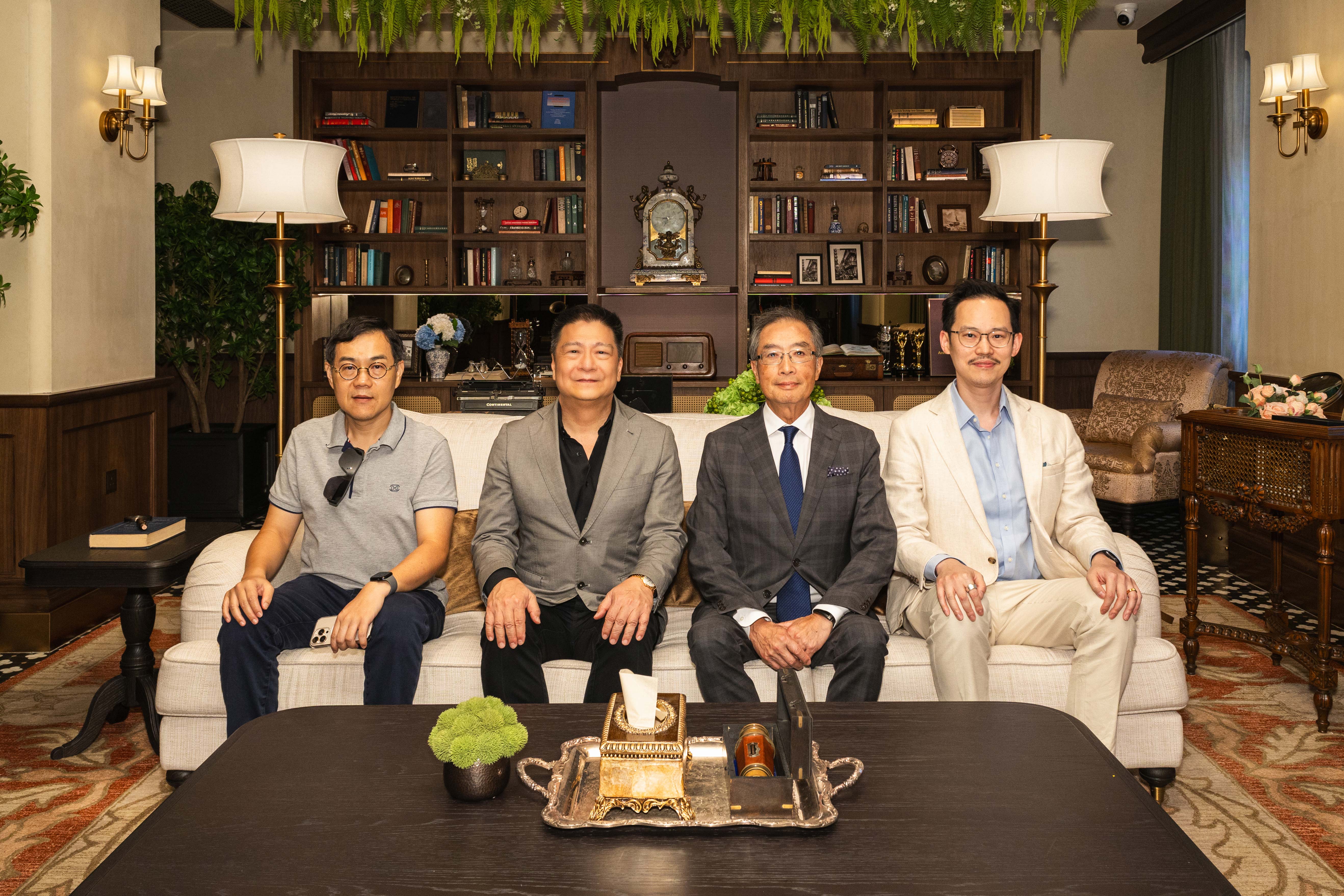 Mr. Simon Sio, Founder and Chairman of Lek Hang Group, proudly presented the Hotel Central Macau project to the Hong Kong and Macau judges of the PropertyGuru Asia Property Awards.