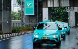 Experience Jakarta’s First All-Electric, 5-Star Taxi Service